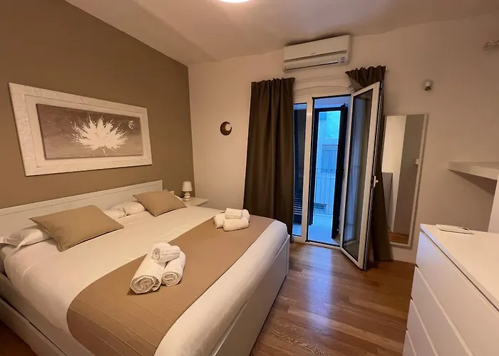 Dimora Le Scalette Feriehus Bari
